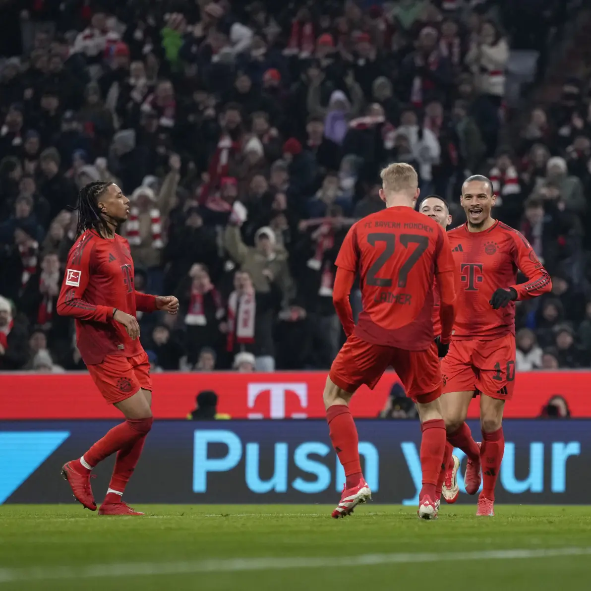 华体会app-曼城险胜拜仁，卡瓦尼梅开二度足总杯  第1张