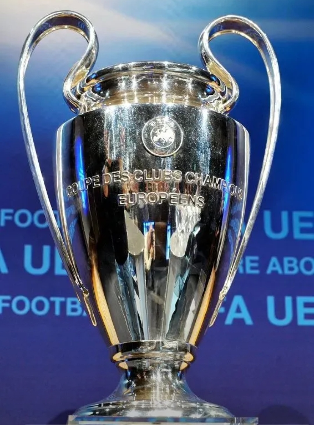 华体会-关于巴黎圣日耳曼险胜皇马，卡瓦尼乌龙送礼欧冠的信息  第1张