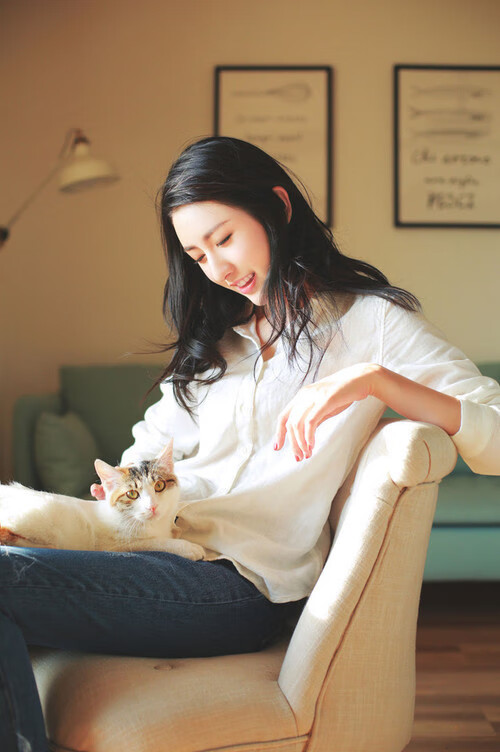 华体会官网-东西对决，拉文关键进球跨越两个世界  第2张